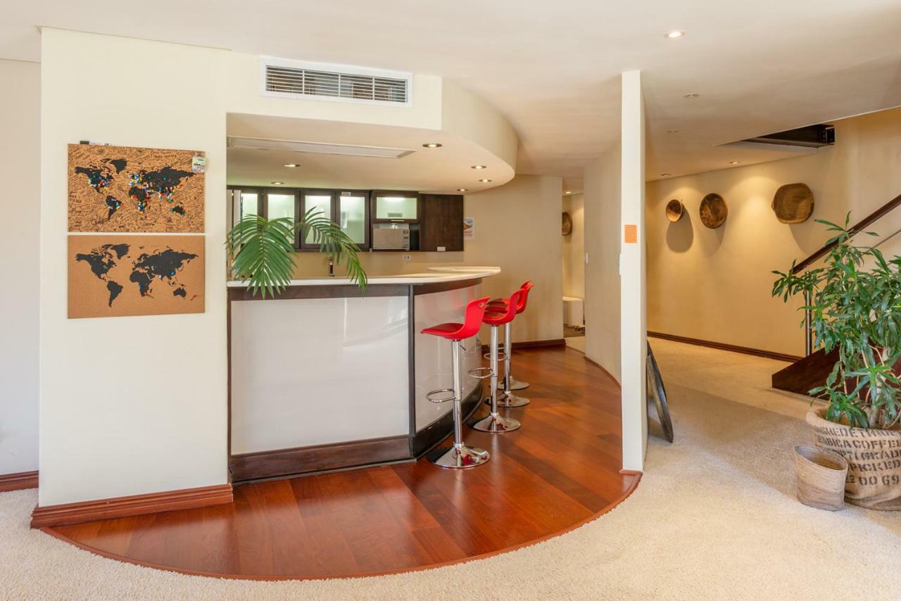 Nyc Style Downtown Duplex Apartment Cape Town Exterior photo